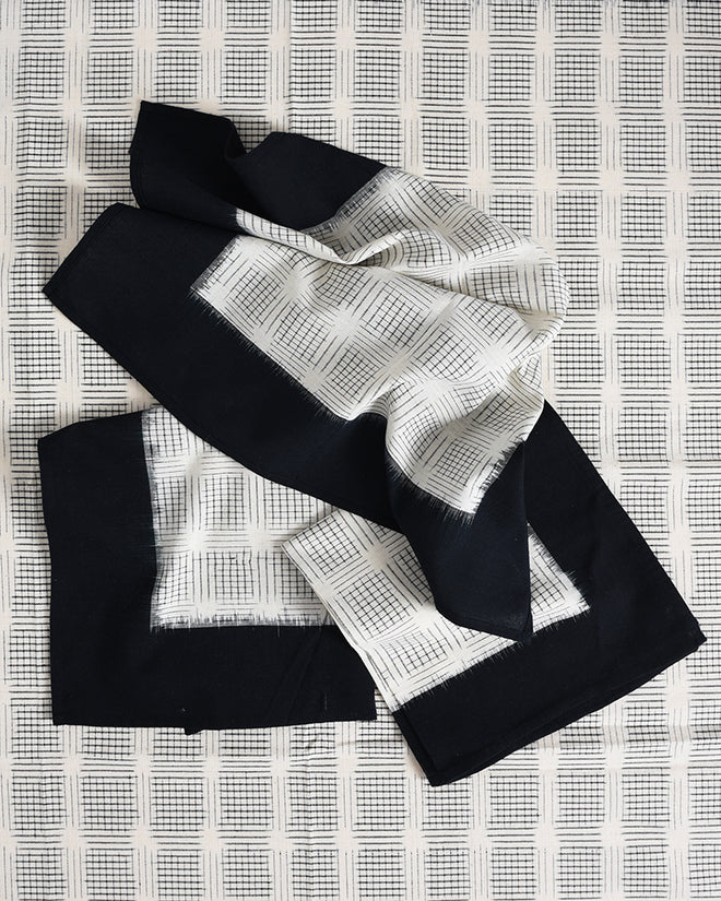 Tablecloth - Ikat Grid - Ikat Hand Woven Cotton