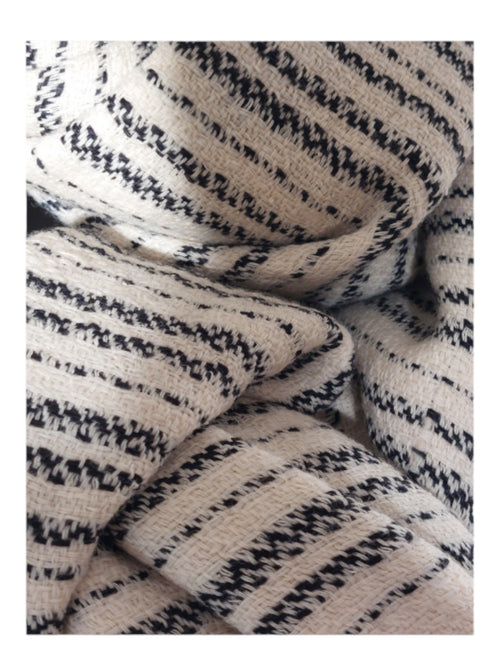 Shawl - KVW 2136 Natural/Charcoal
