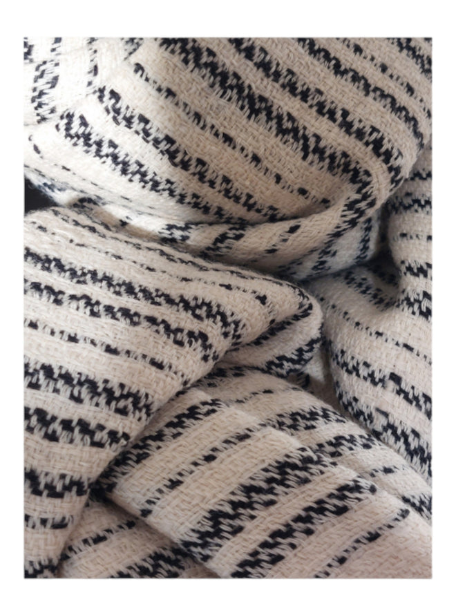 Shawl - KVW 2136 Natural/Charcoal